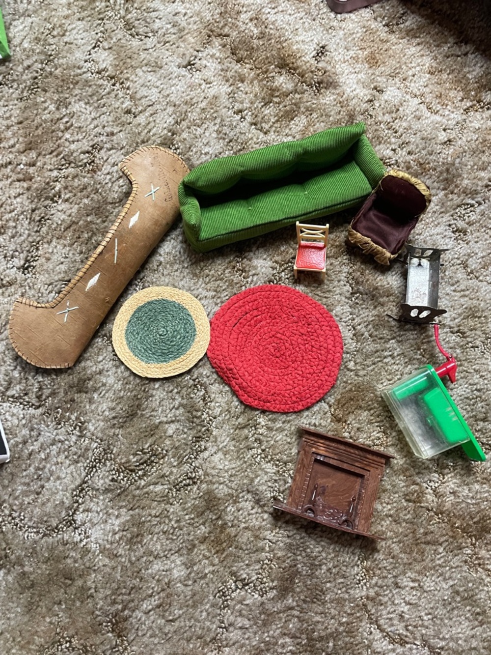 Vintage Doll House Furniture & Accessories‎